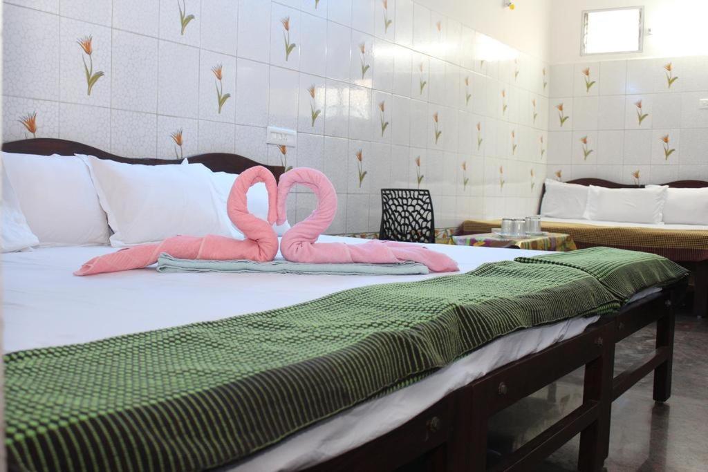 Abc Guest House Auroville Buitenkant foto